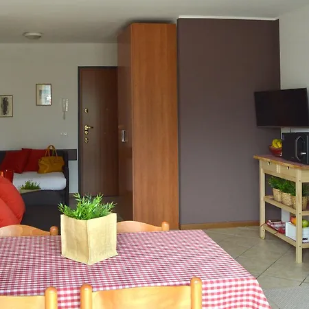 Como's Mountains Bed and Breakfast Cremeno